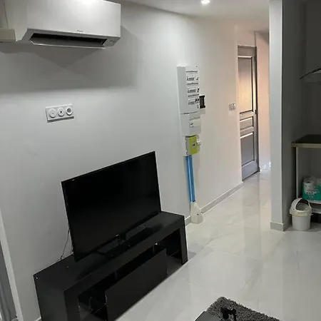 T2 Dans Apartamento Bagnols-sur-Cèze